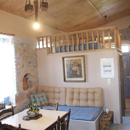 Laini Guest Houses Kouloukouthiana Esterno foto
