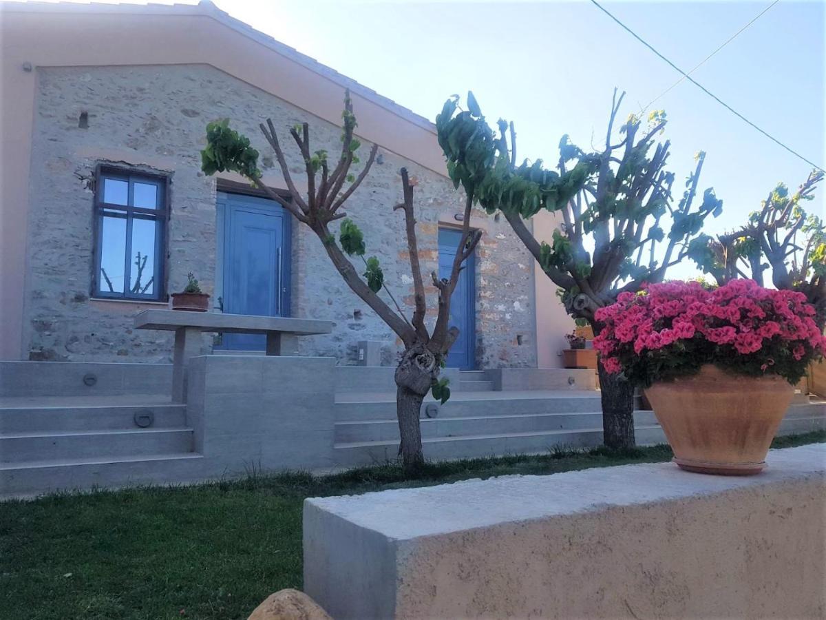 Laini Guest Houses Kouloukouthiana Esterno foto